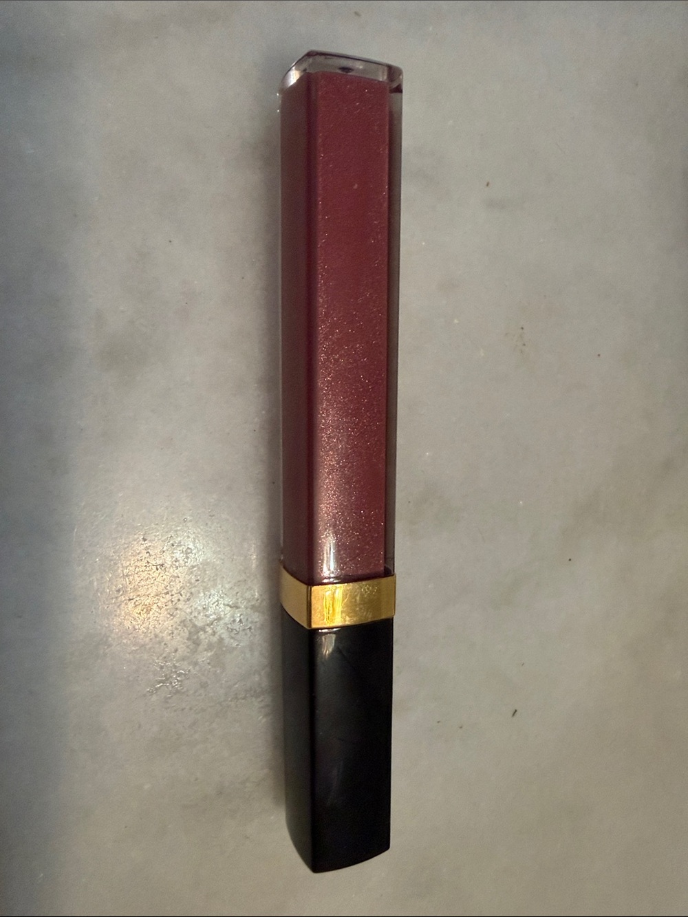 New without box CHANEL Rouge Coco Mauve Lip Gloss with Gold Accent #119